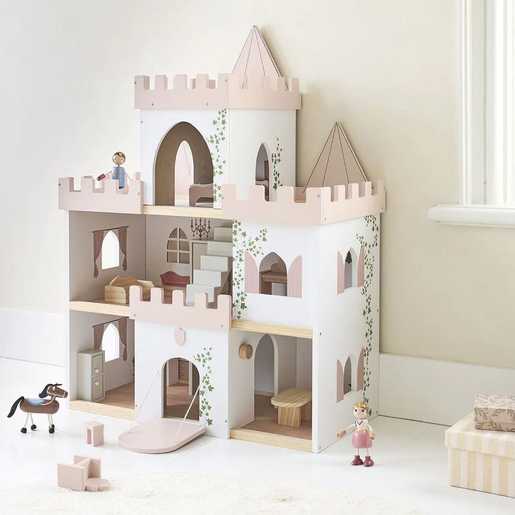 WOODEN DOLLS HOUSE CASTLE