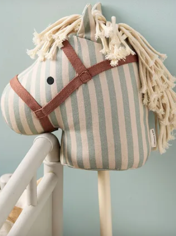 Cavalo de madeira Sam